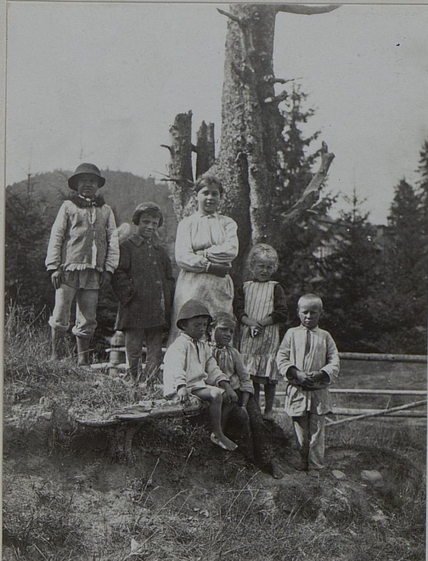 Krestyanskie-deti-v-Pereginskom.-Galitsiya.-Fevral-1916