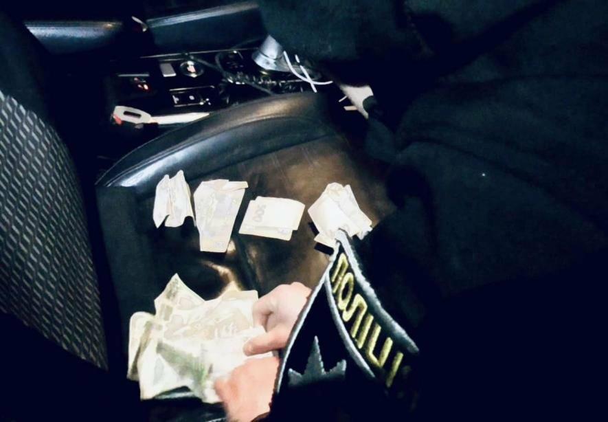Пропонував 6000 грн: на Надвірнянщині п’яний водій хотів підкупити поліцейських
