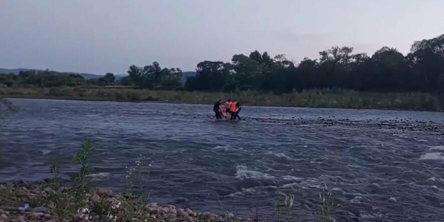 На Калущині у річці потонув 16-річний юнак