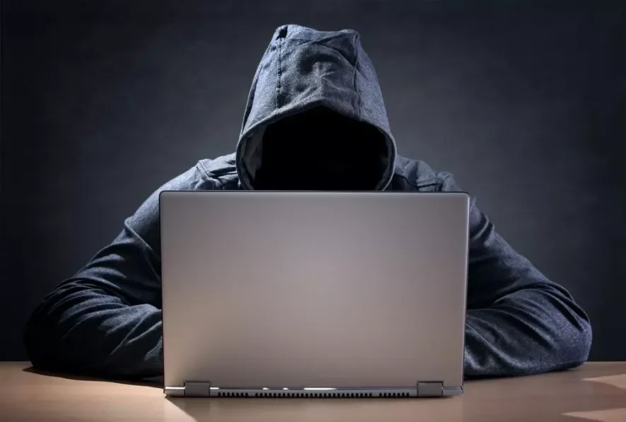 Ще троє прикарпаток стали жертвами шахраїв: втратили 76 тисяч гривень