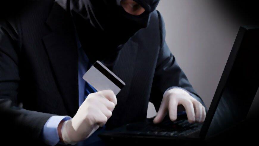 Шахраї списали з рахунку 68-річної франківки 71 тисячу гривень