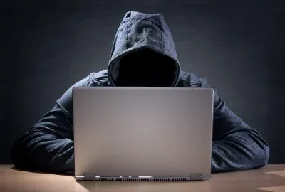 Аферист ошукав прикарпатку на 32 тисячі гривень