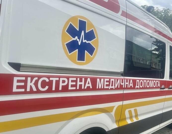 У Франківську бригада екстреної медичної допомоги прийняла передчасні пологи вдома