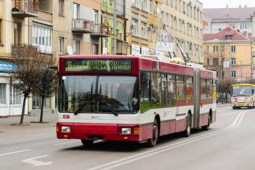 Завтра у Франківську перекриють вулицю Дністровську - тролейбуси пустять в об'їзд