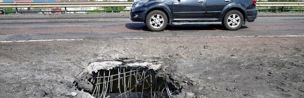 Жданов проаналізував, чому ЗСУ не знищують мости та понтонні переправи