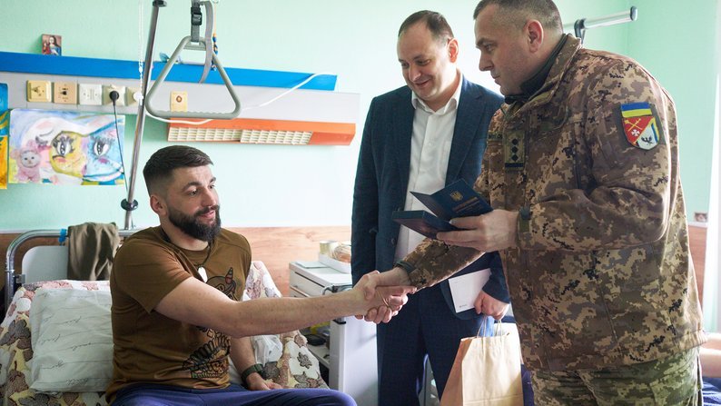 Боєць 10 гірсько-штурмової бригади 