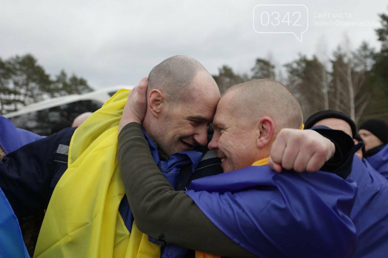 Повернення з полону 200 українців 5 березня
