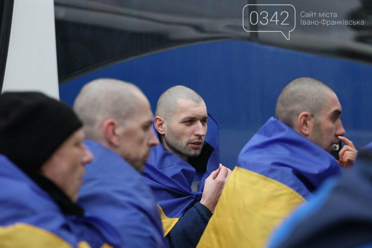 Повернення з полону 200 українців 5 березня