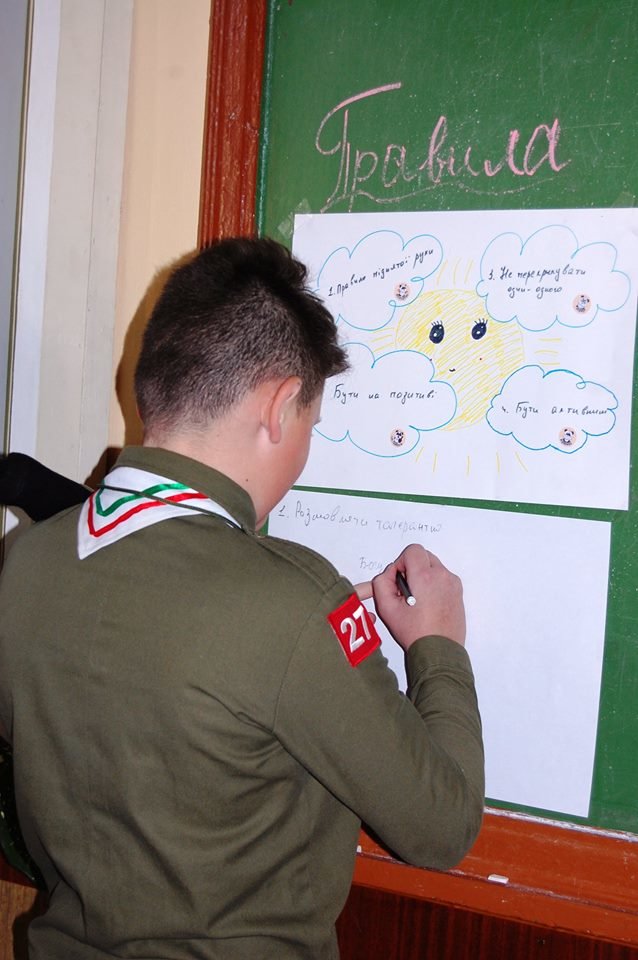 Пластуни франківської школи №16 розказали одноліткам про шк..., фото-2 Пластуни франківської школи №16 розказали одноліткам про шкідливість наркотиків. ФОТО, фото-2