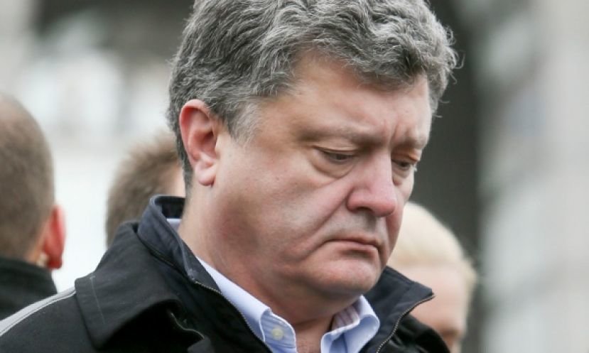 На шляху до гірської резиденції Порошенка зустріли обурені..., фото-1 На шляху до гірської резиденції Порошенка зустріли обурені люди, фото-1
