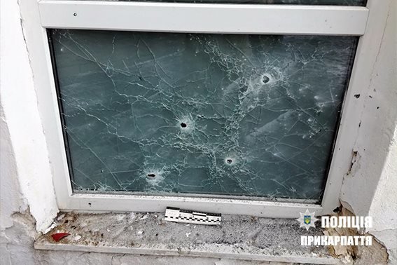 На Прикарпатті намагались підірвати музей Степана Бандери...., фото-4 На Прикарпатті намагались підірвати музей Степана Бандери. ФОТО, фото-4