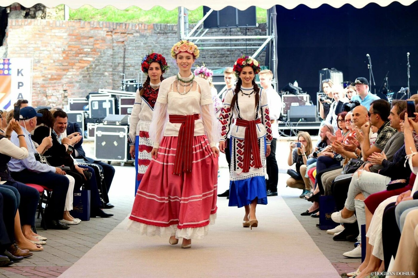 В Івано-Франківську відбувся перший модний фестиваль "Край...., фото-8 В Івано-Франківську відбувся перший модний фестиваль "Край.Ка". ФОТО, фото-8