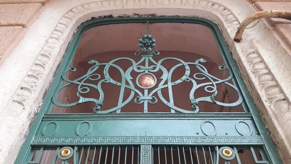 У Франківську на вулиці Шевченка з'явились відреставровані..., фото-9 У Франківську на вулиці Шевченка з'явились відреставровані двері. ФОТО, фото-9