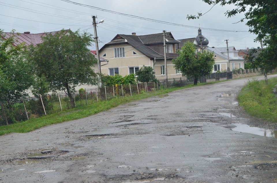 Дієвий протест: розпочали ремонт дороги Яблунів-Делятин. ФОТО, фото-6 Дієвий протест: розпочали ремонт дороги Яблунів-Делятин. ФОТО, фото-6
