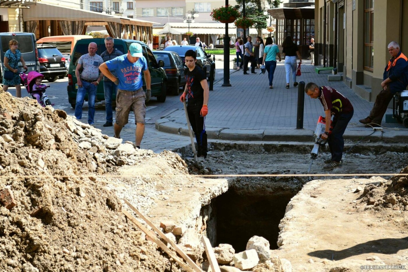 В середмісті Франківську розкопали унікальну браму. ФОТО, фото-3 В середмісті Франківську розкопали унікальну браму. ФОТО, фото-3