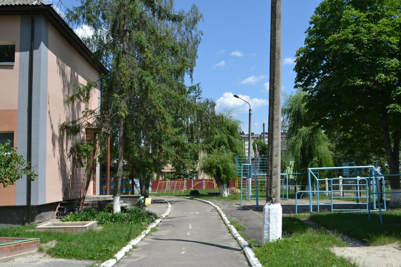 В дитсадку "Калинова сопілка" встановили новий ігровий майд..., фото-2 В дитсадку "Калинова сопілка" встановили новий ігровий майданчик. ФОТО, фото-2