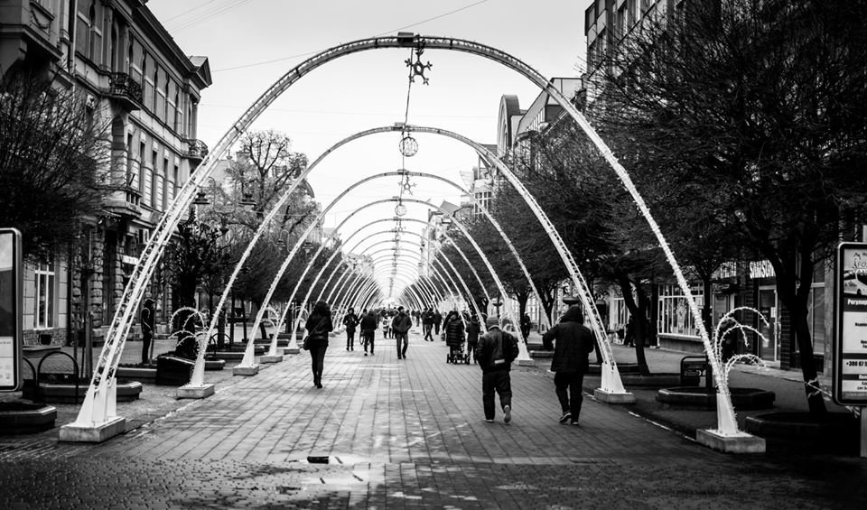 Chorno Bilij Frankivsk U Retro Stili Ochima Fotografa Novini