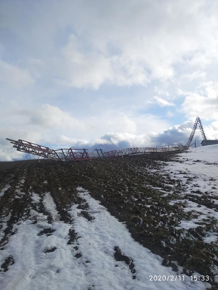 На Долинщині впала телефонна вишка мобільного зв’язку (фото) , фото-1 На Долинщині впала телефонна вишка мобільного зв’язку (фото) , фото-1