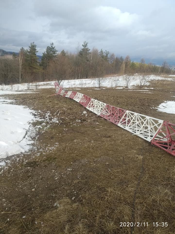 На Долинщині впала телефонна вишка мобільного зв’язку (фото) , фото-3 На Долинщині впала телефонна вишка мобільного зв’язку (фото) , фото-3