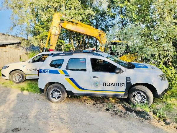 На Прикарпатті поліція припинила незаконний видобуток піщано-гравійної суміші