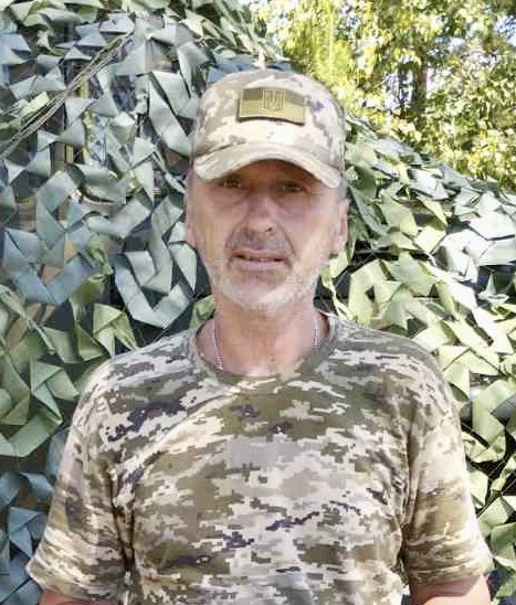 Внаслідок артобстрілу під Бахмутом загинув 46-річний боєць з Прикарпаття Іван Романюк