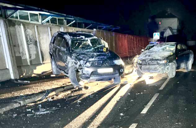 Водій Mitsubishi був п’яним: у поліції розповіли подробиці автотрощі на Залізничній