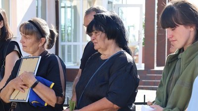 У Косові на Івано-Франківщині відкрили анотаційну дошку загиблому військовому Сергію Марчуку