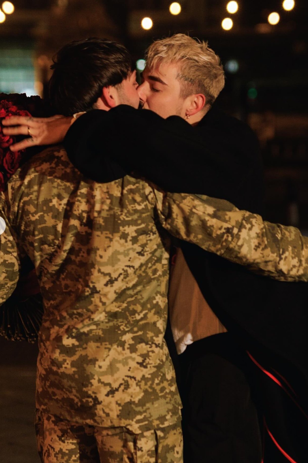 Освідчення Melovin в центрі Києва