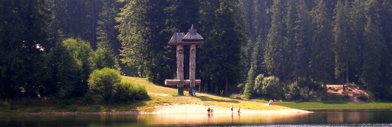 Odnu Z Najvidomishih Skulptur Karpat Znishuyut Turisti Bazhayuchi Povernutis Syudi Znovu Novini