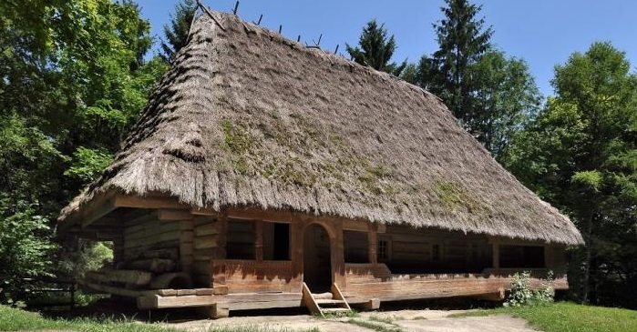 Карпатська хата - інтер'єрні традиції та естетика національної само... Карпатська хата - інтер'єрні традиції та естетика національної самобутності