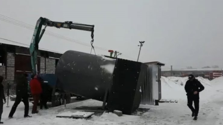18 нелегальних автозаправних станцій демонтували на Прикарпатті. 18 нелегальних автозаправних станцій демонтували на Прикарпатті.