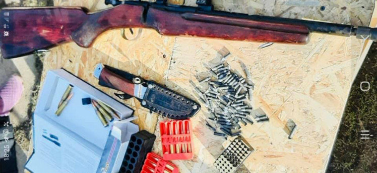 У прикарпатців знайшли зброю та боєприпаси У прикарпатців знайшли зброю та боєприпаси