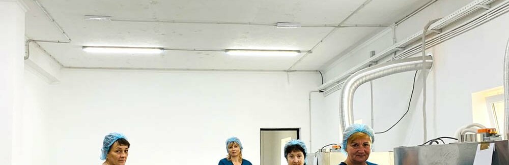 На Тлумаччині виробляють фруктові еко-чипси для школярів